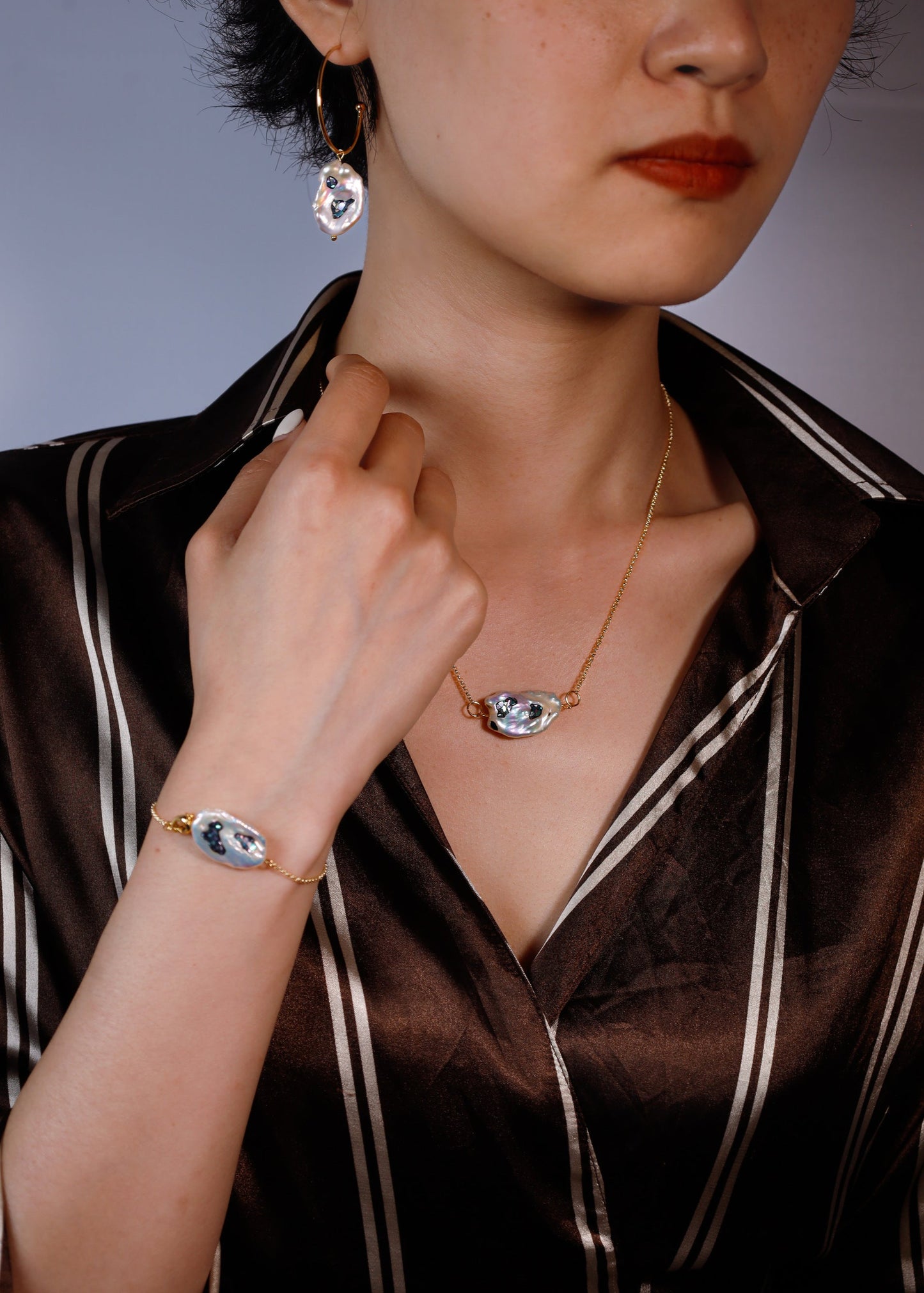 Nacre single Baroque Pearl Bracelet