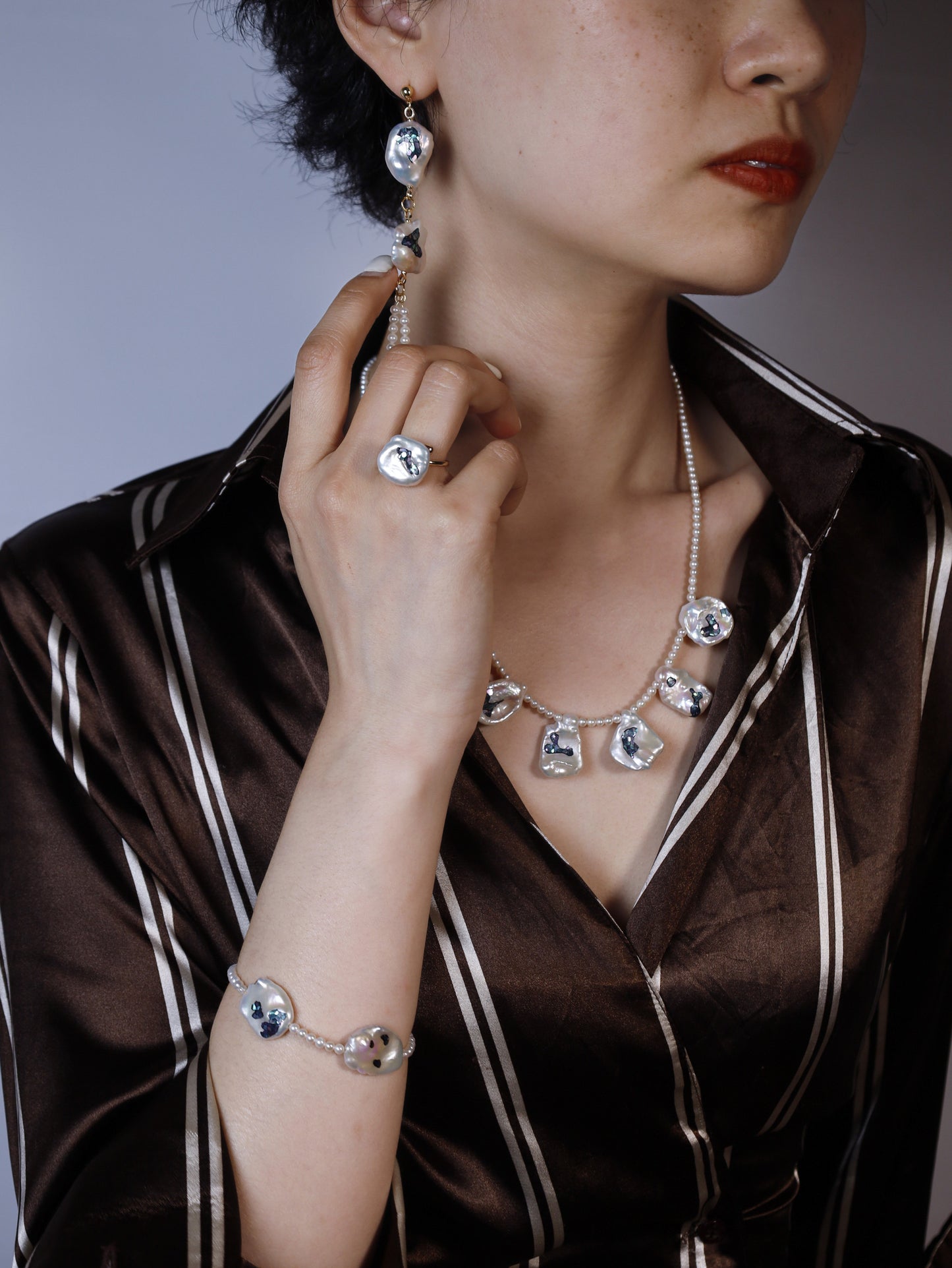 Nacre Flat Baroque Pearl Ring