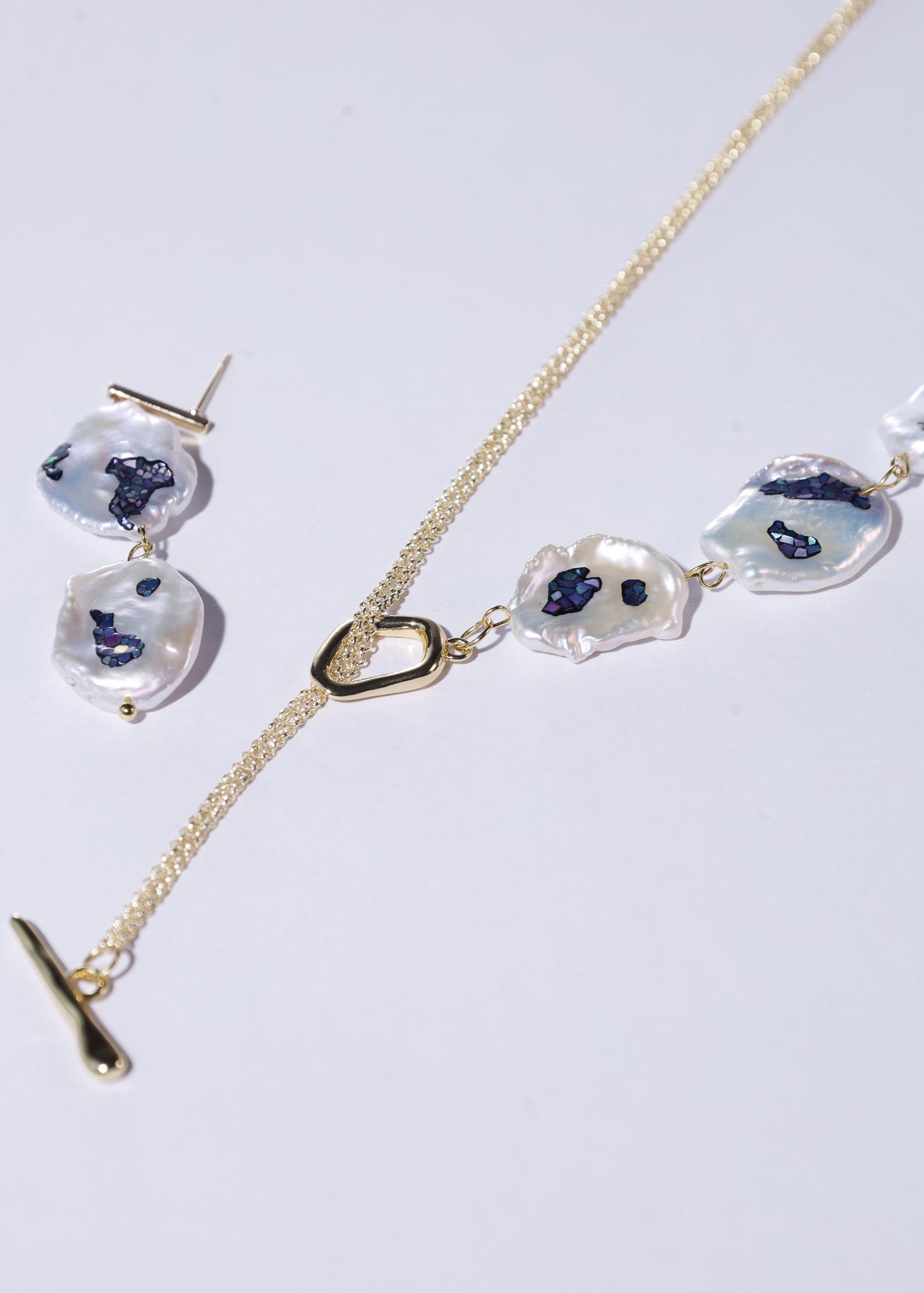 Luxury Nacre Baroque Pearls OT-chain Necklace