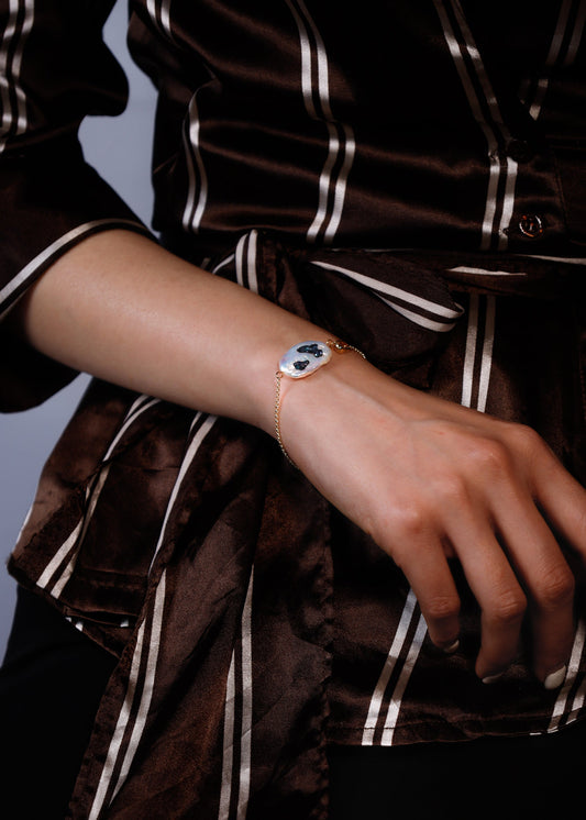 Nacre single Baroque Pearl Bracelet